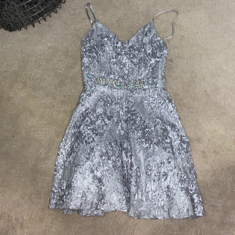 Sparkly flower, print dress  size small pick up from house in Phoenix Az
